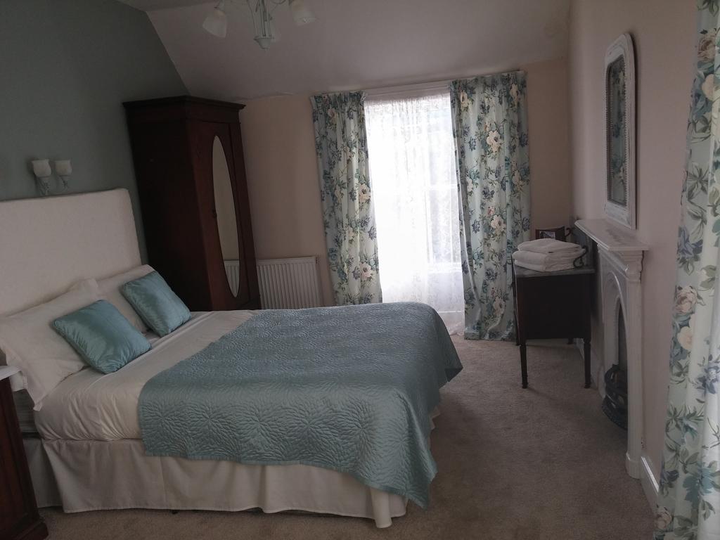 Meath Arms Country Inn Огрим Номер фото