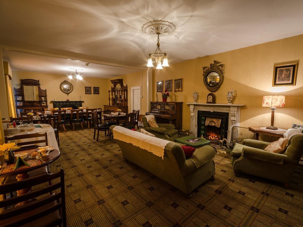 Meath Arms Country Inn Огрим Екстер'єр фото