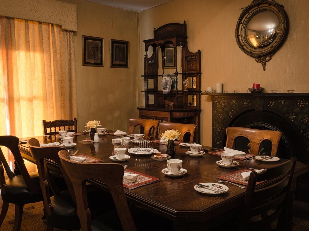 Meath Arms Country Inn Огрим Екстер'єр фото